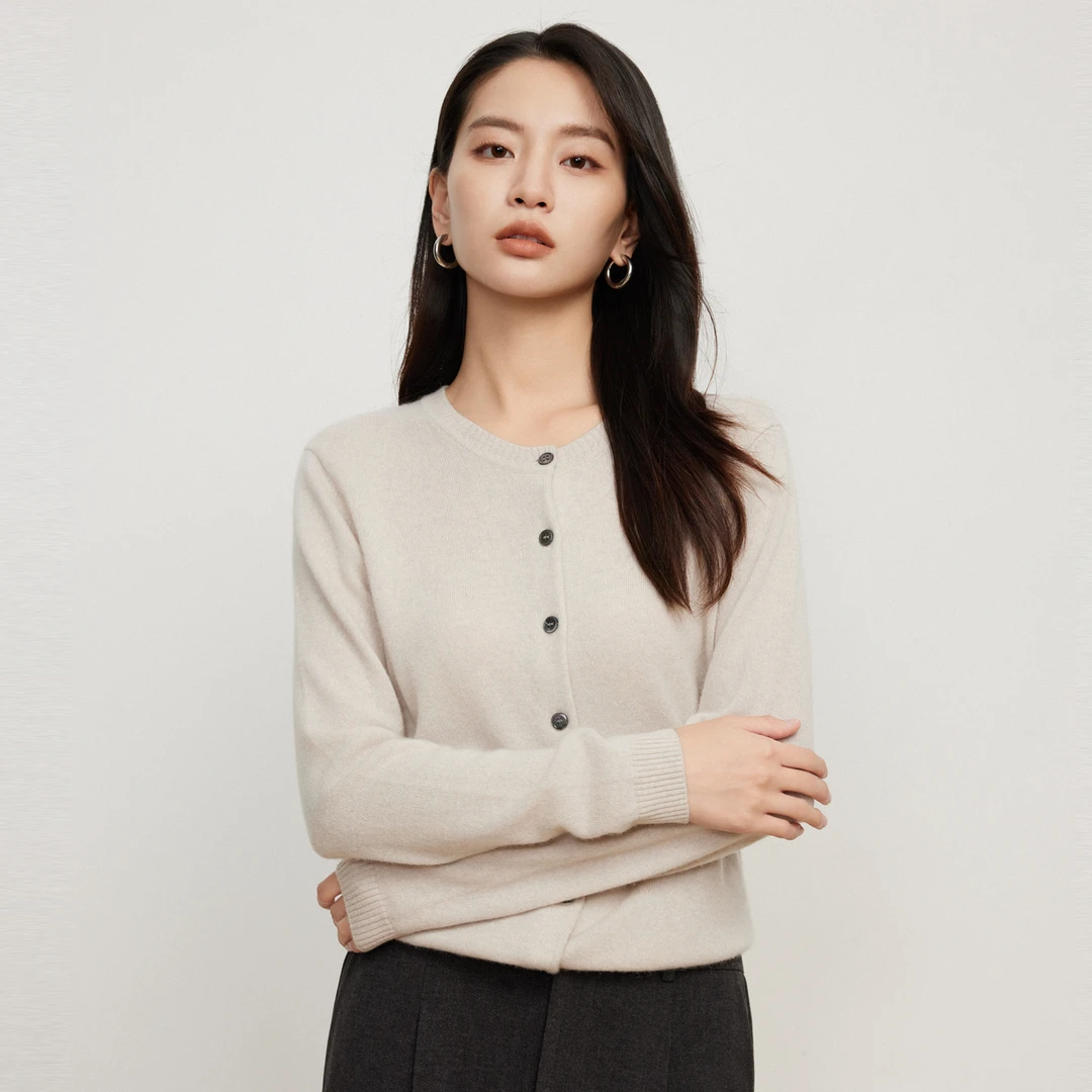 Elva' Island24冬圆领开衫