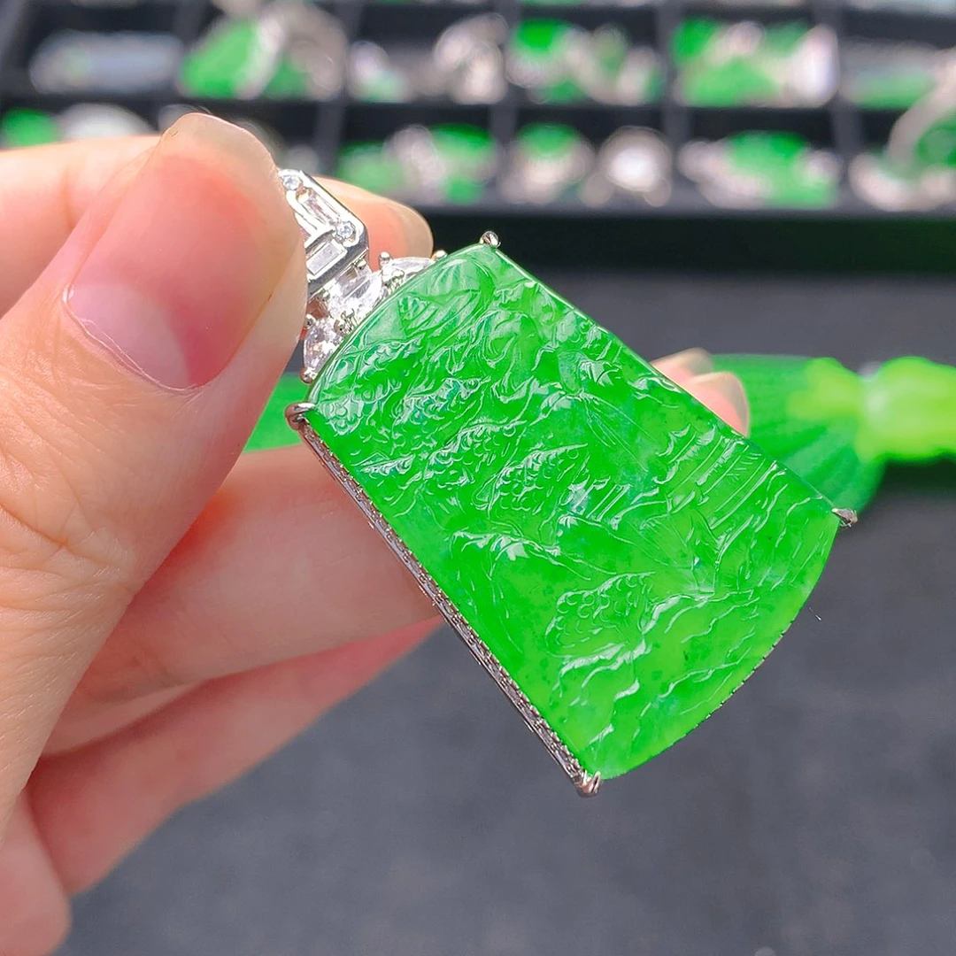 吊坠(不含链)未镶嵌翡翠