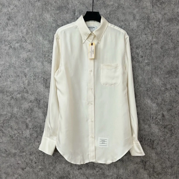 未使用 THOMBROWNE 白色长袖真丝衬衫 存放痕迹