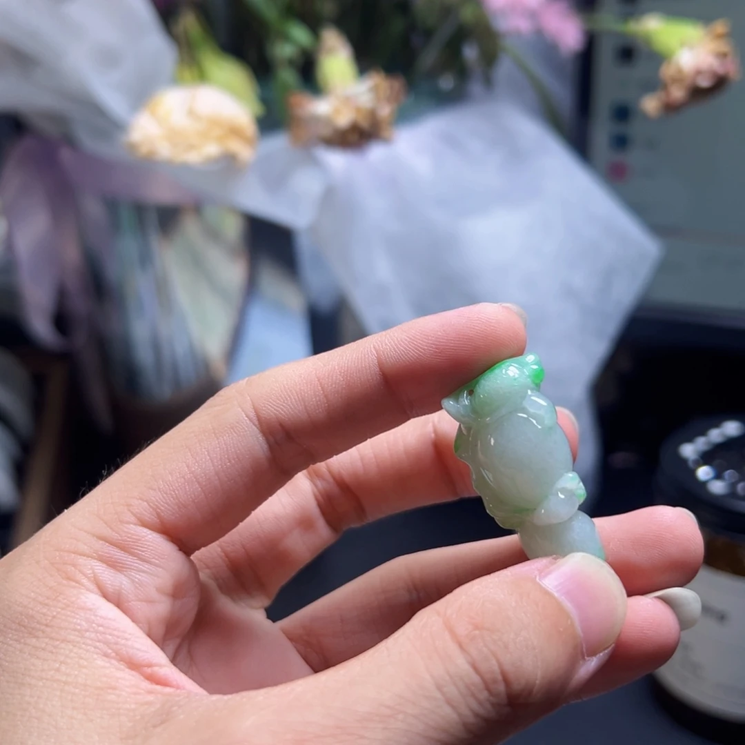 翡翠未镶嵌颈饰翡翠挂件