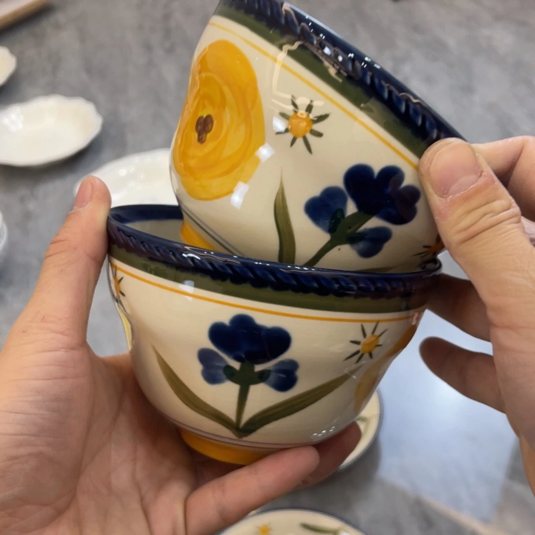 陶瓷微瑕餐具介意勿拍，满18飞！