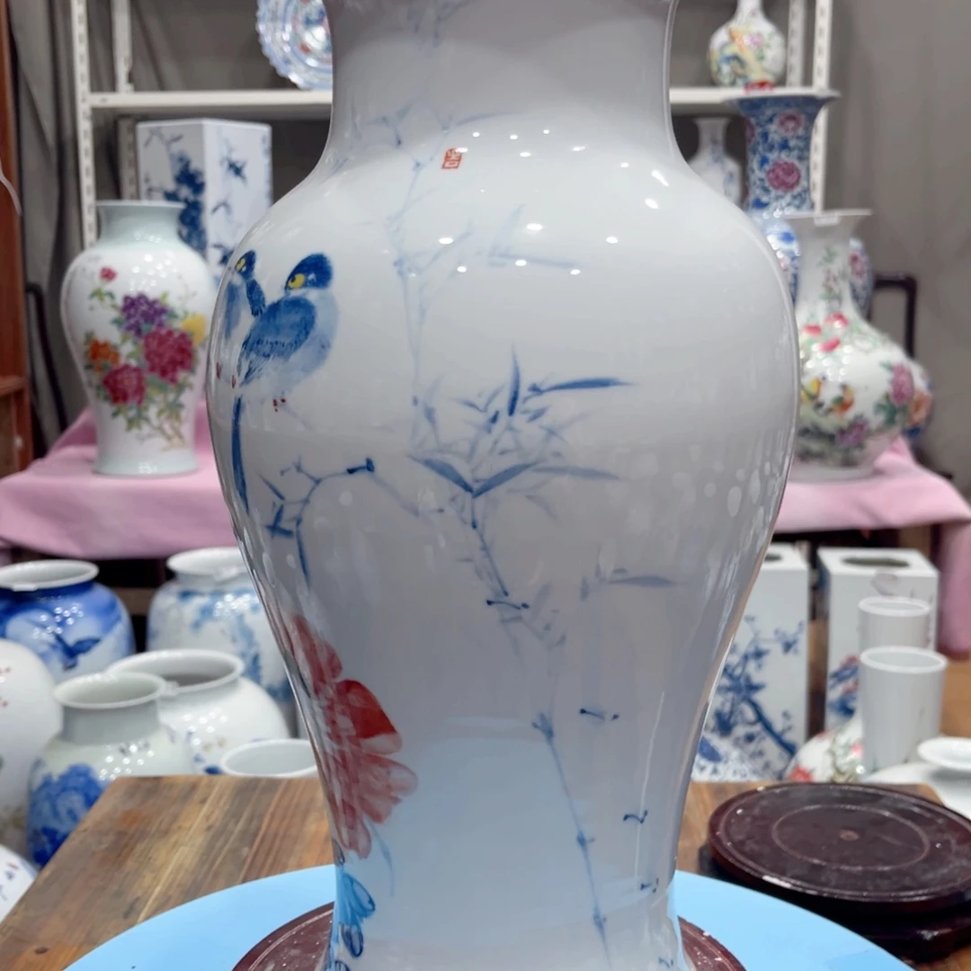 摆件景德镇陶瓷鱼尾瓶