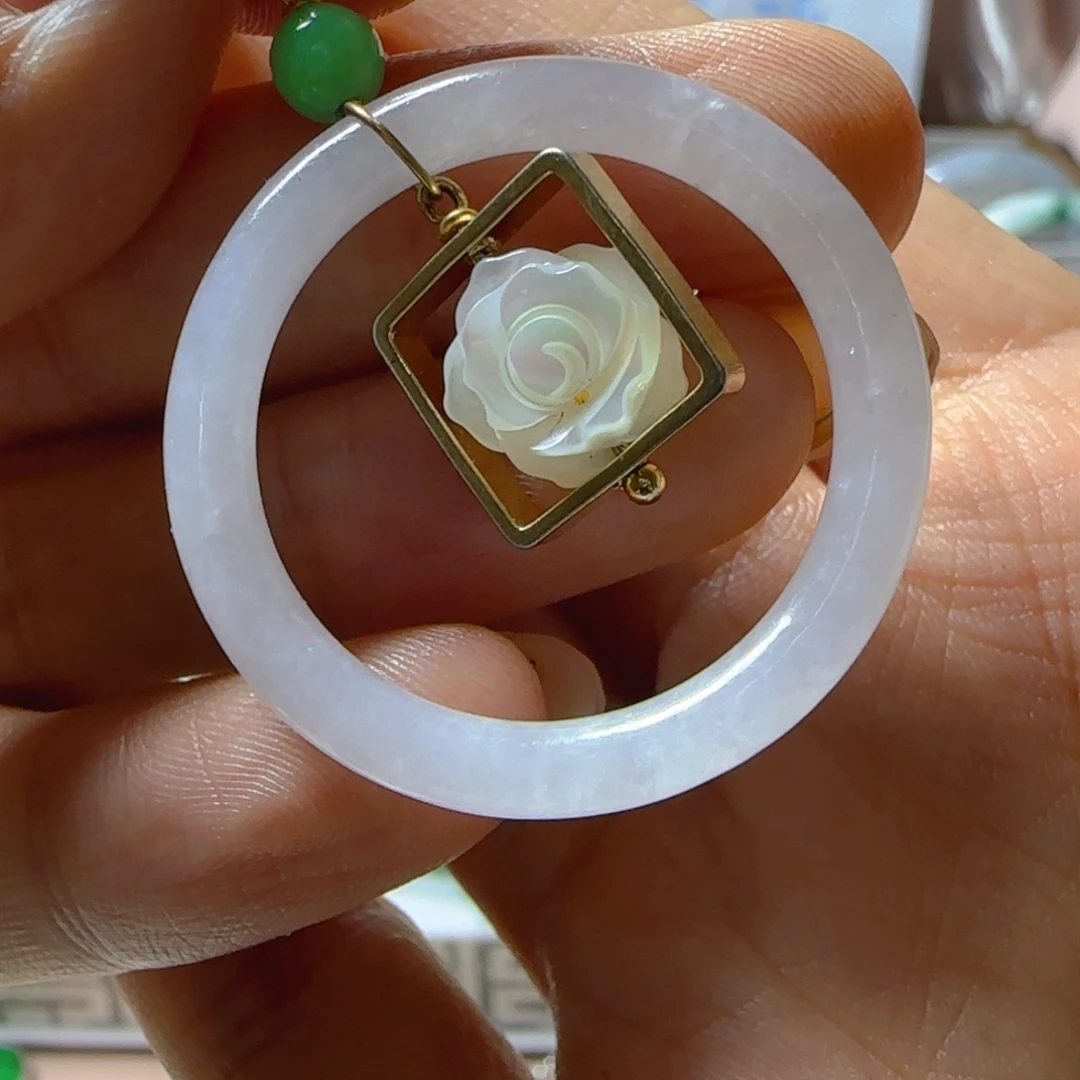 翡翠未镶嵌颈饰翡翠58