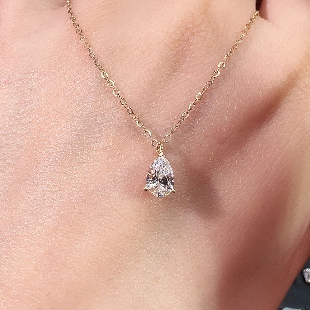 18K金镶嵌实验室培育钻石项链