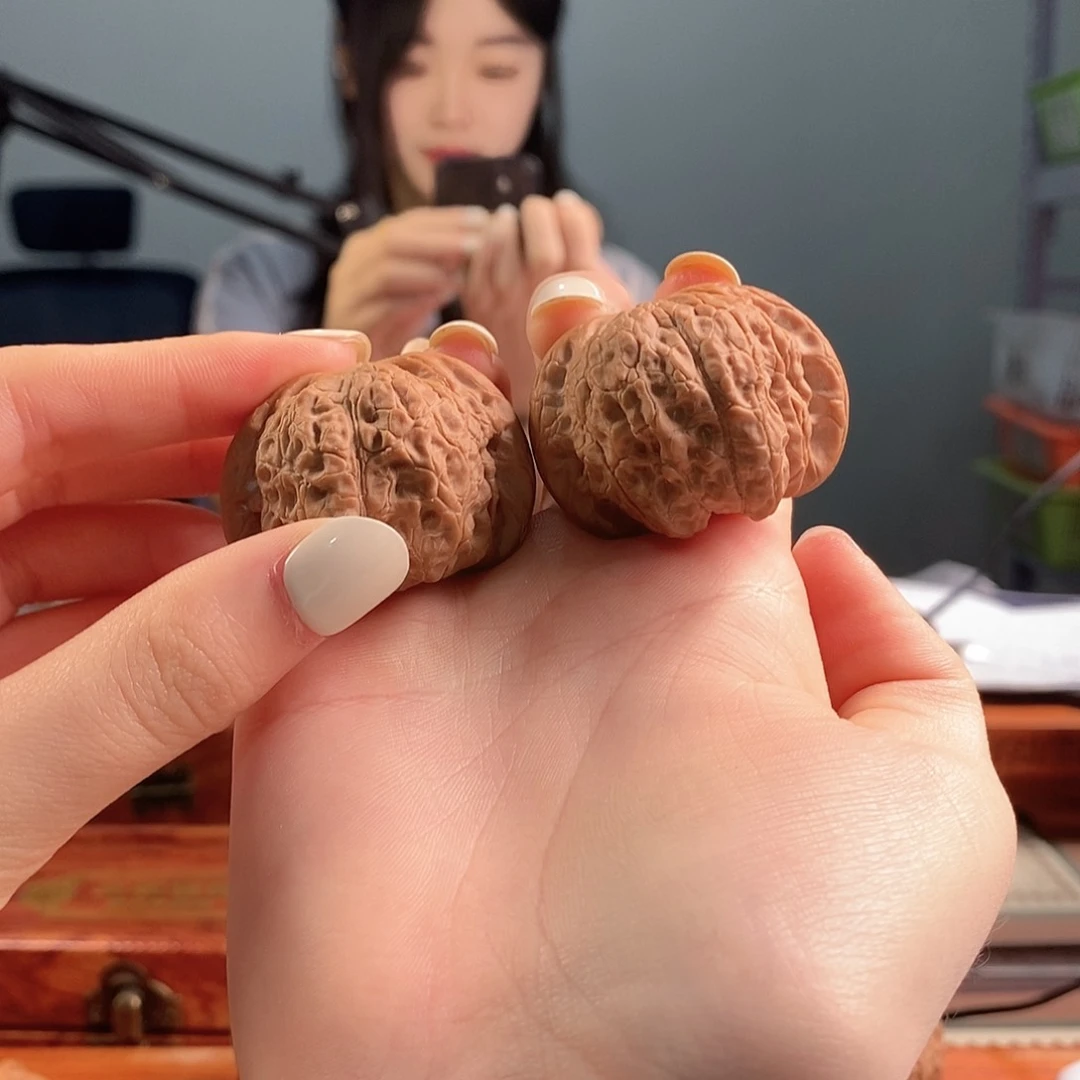 文玩核桃吊坠牙*血麒麟