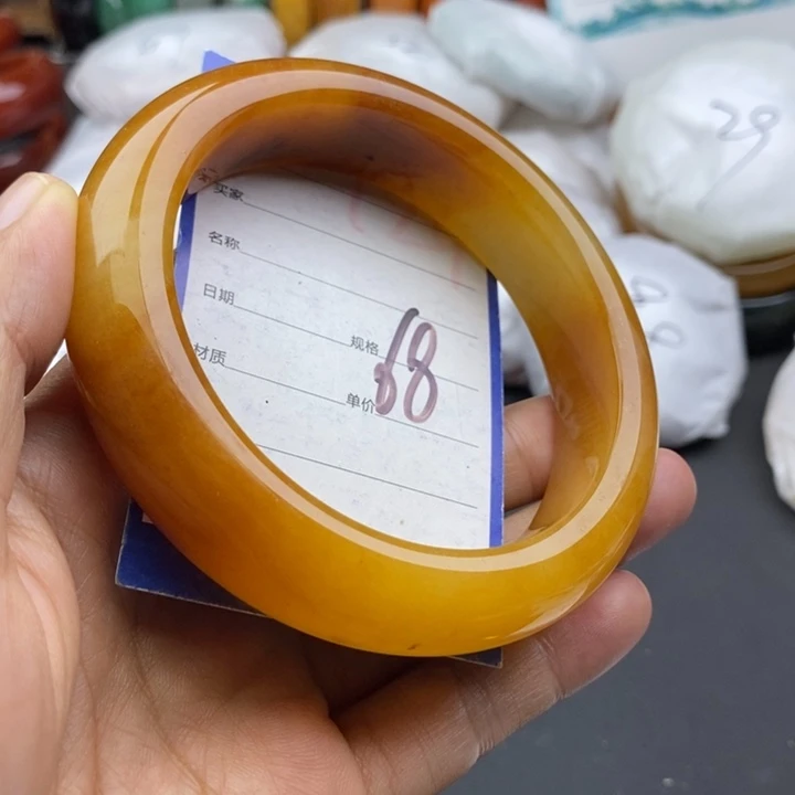 石英质玉未镶嵌手镯