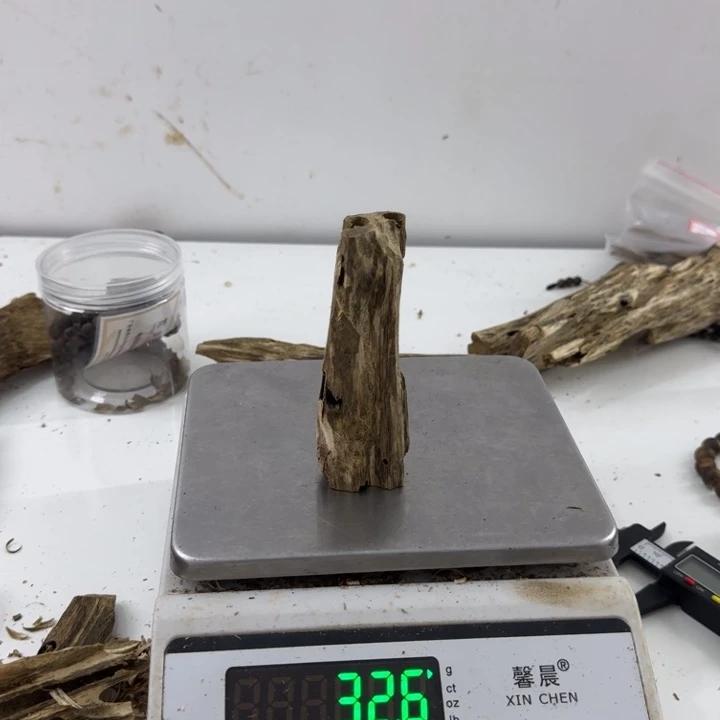 沉香沉香碎屑绿绮楠沉香32克zs