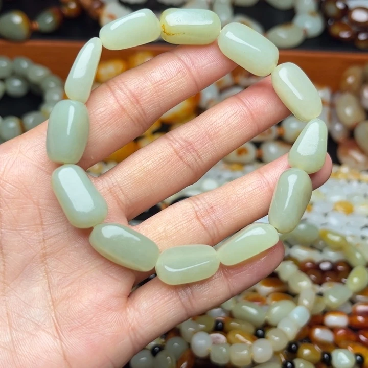 和田玉未镶嵌手链