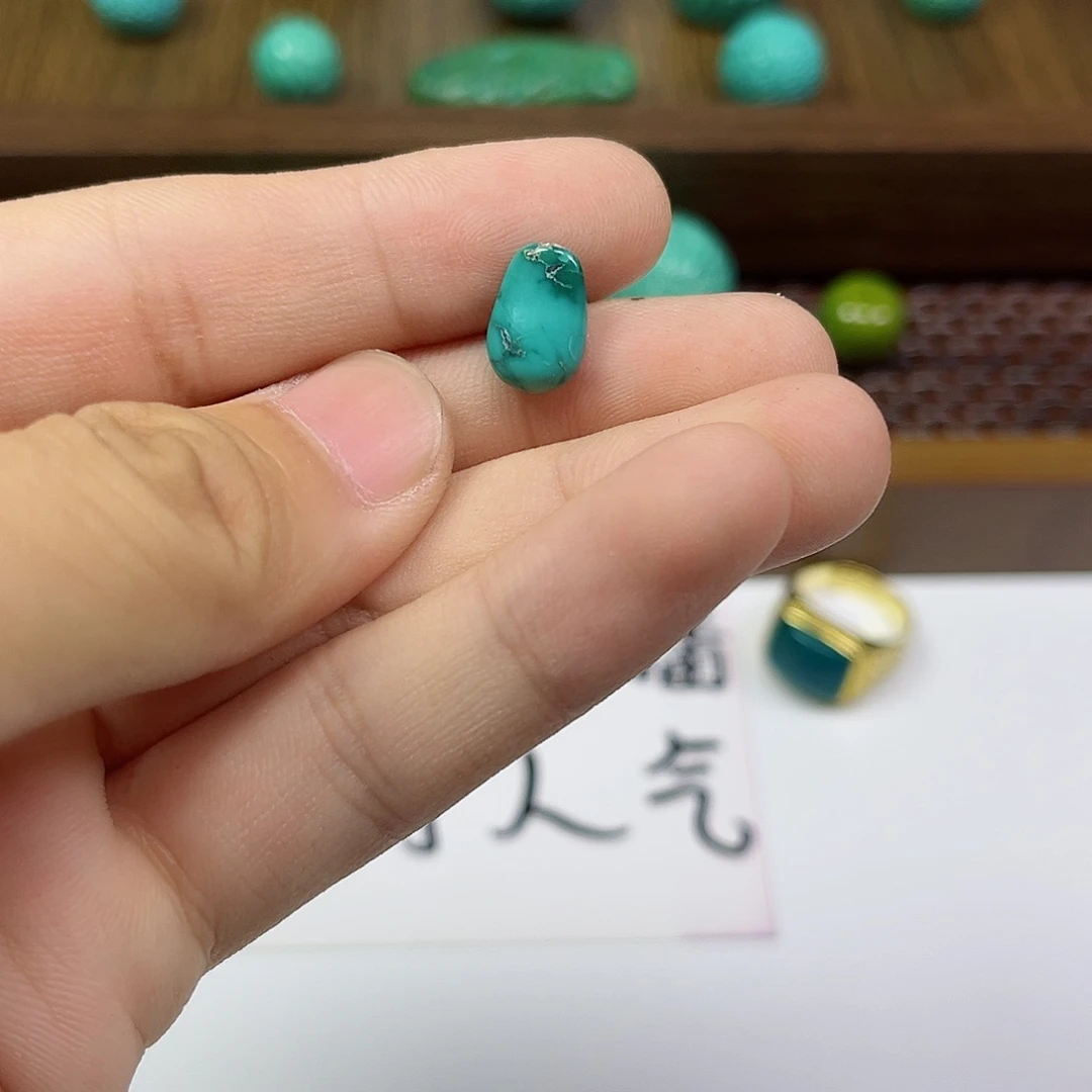 绿松石未镶嵌绿松石