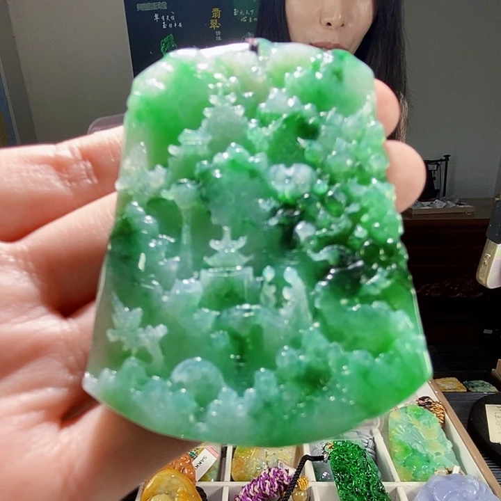 颈饰未镶嵌翡翠翡翠