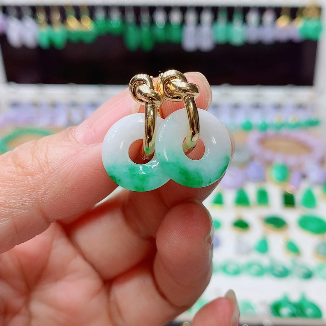 翡翠18K金镶嵌耳饰