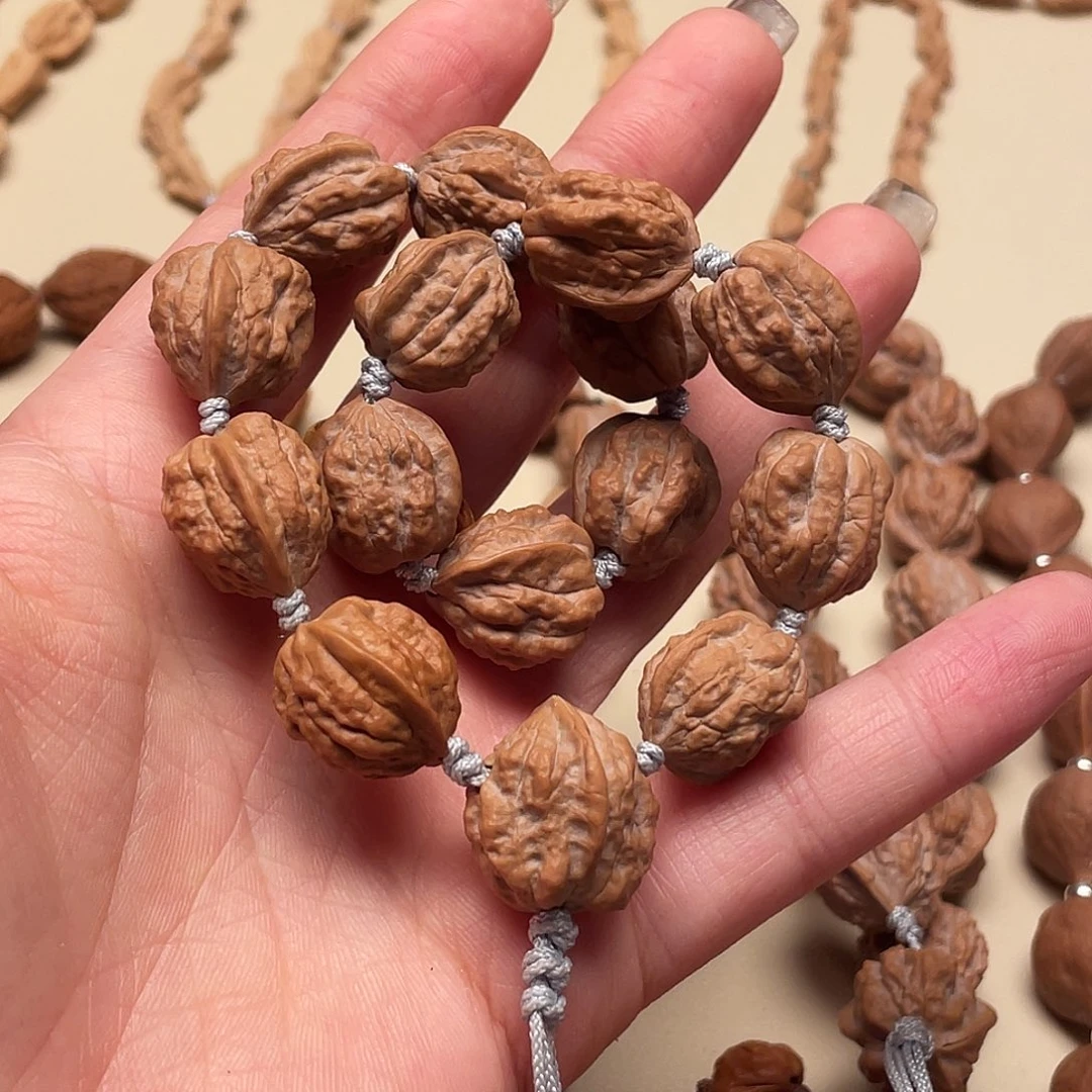 I***y桃核手串蛤蟆手串