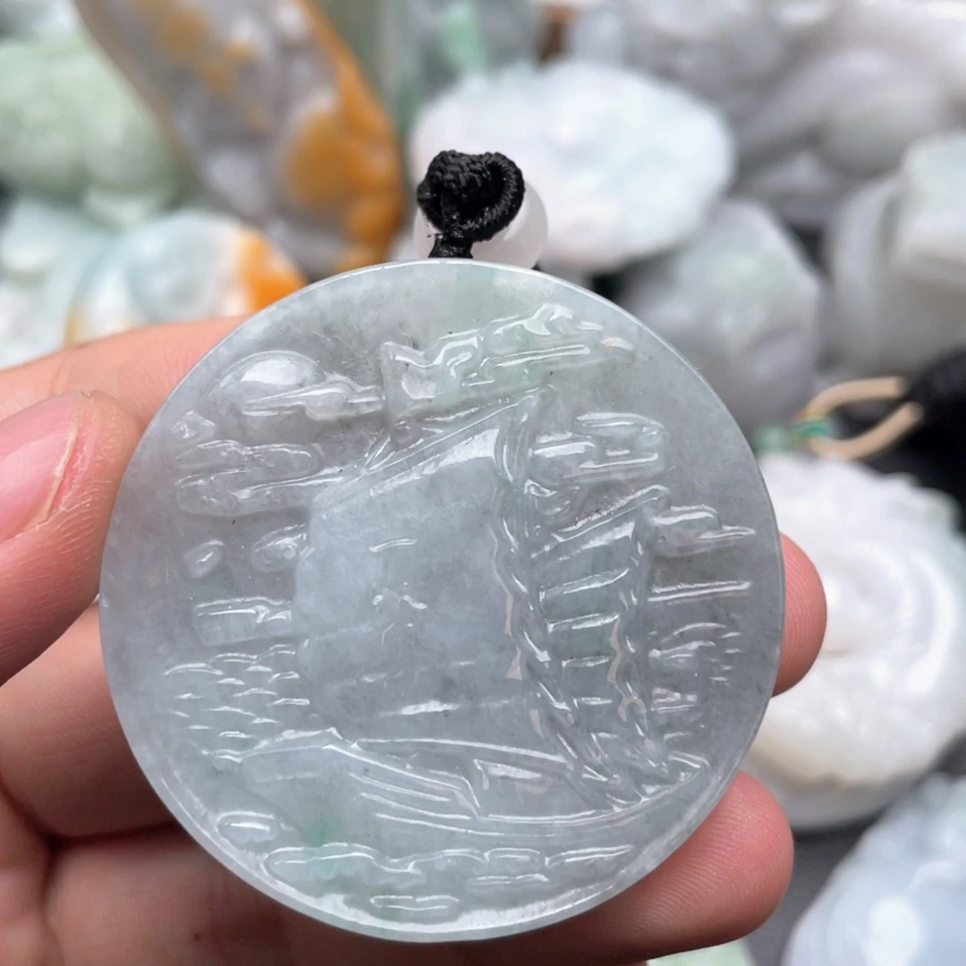 翡翠未镶嵌吊坠(不含链)