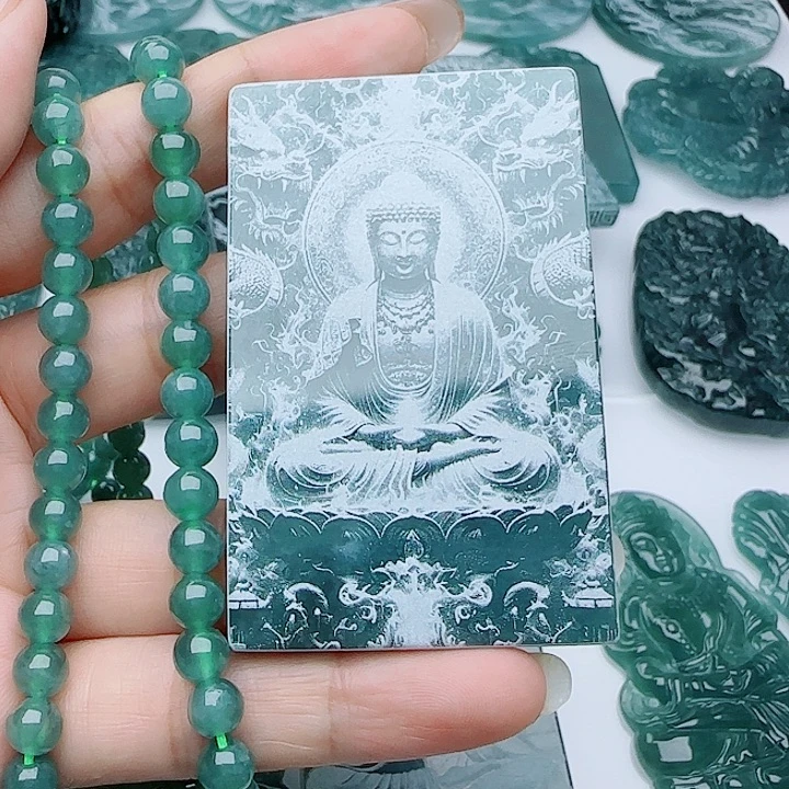老***文翡翠未镶嵌颈饰多样性发货天然的A货翡翠
