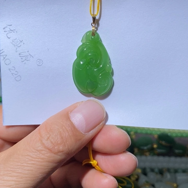 和田玉（碧玉）18K金镶嵌颈饰