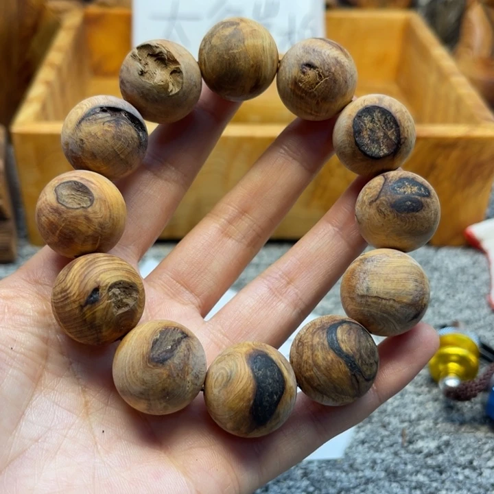 柏木（崖柏）瑕疵63