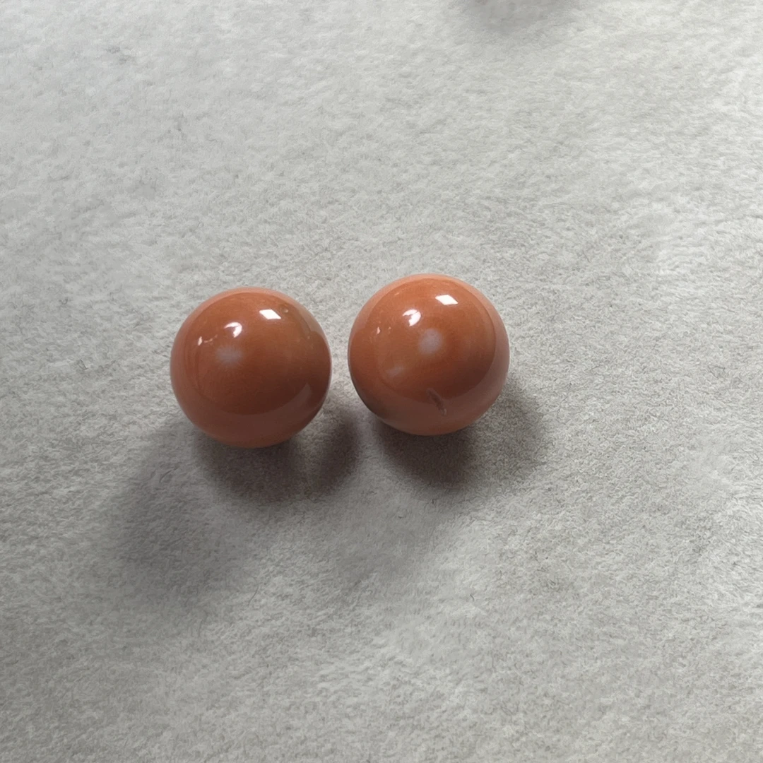 莫莫珊瑚圆珠配饰一对13.3mm总重6.7克