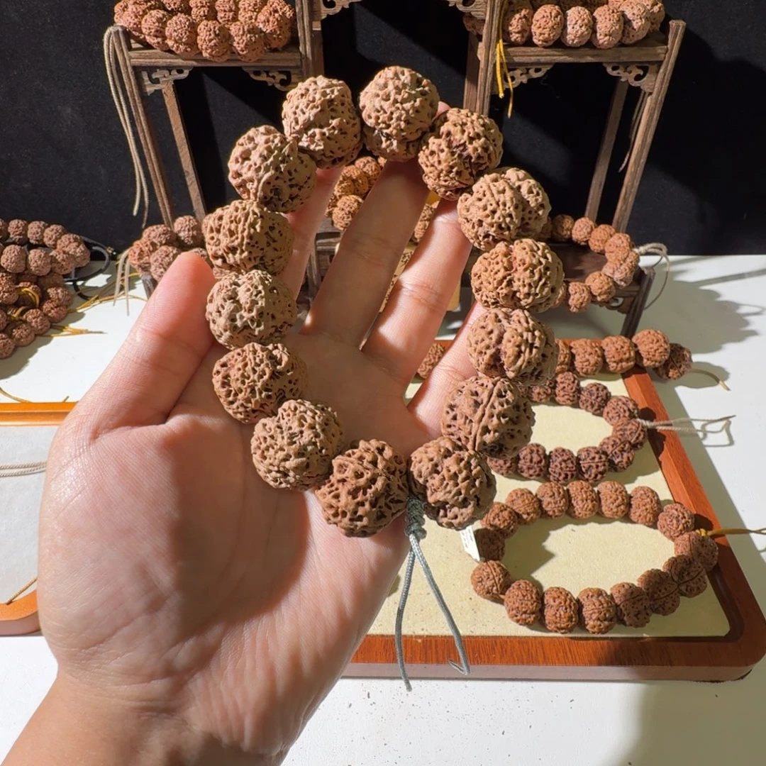 岁***，金刚菩提吊坠25尺寸梅花