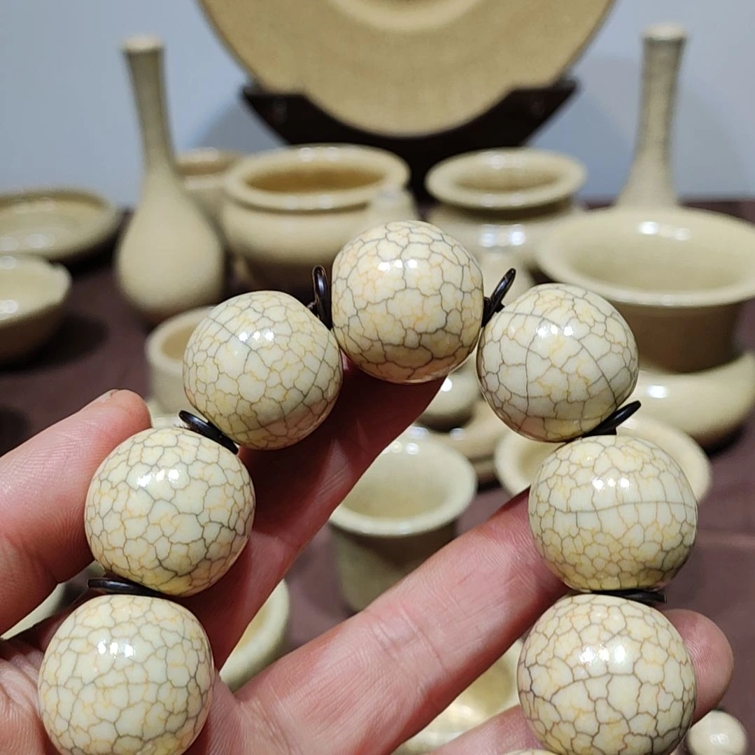 龚东华老师梅花墨纹作品