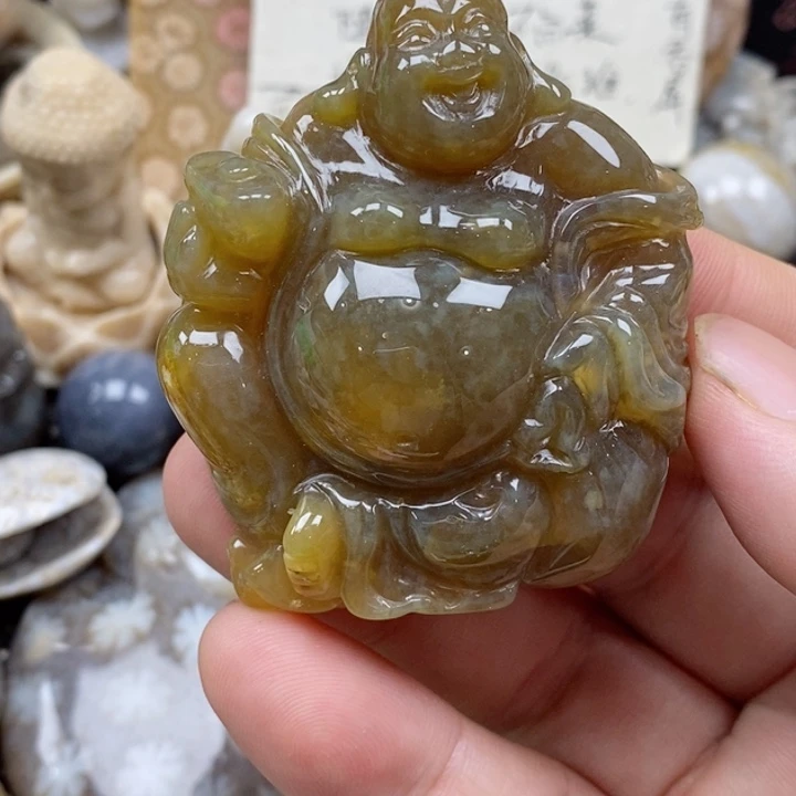颈饰未镶嵌石英质玉有瑕