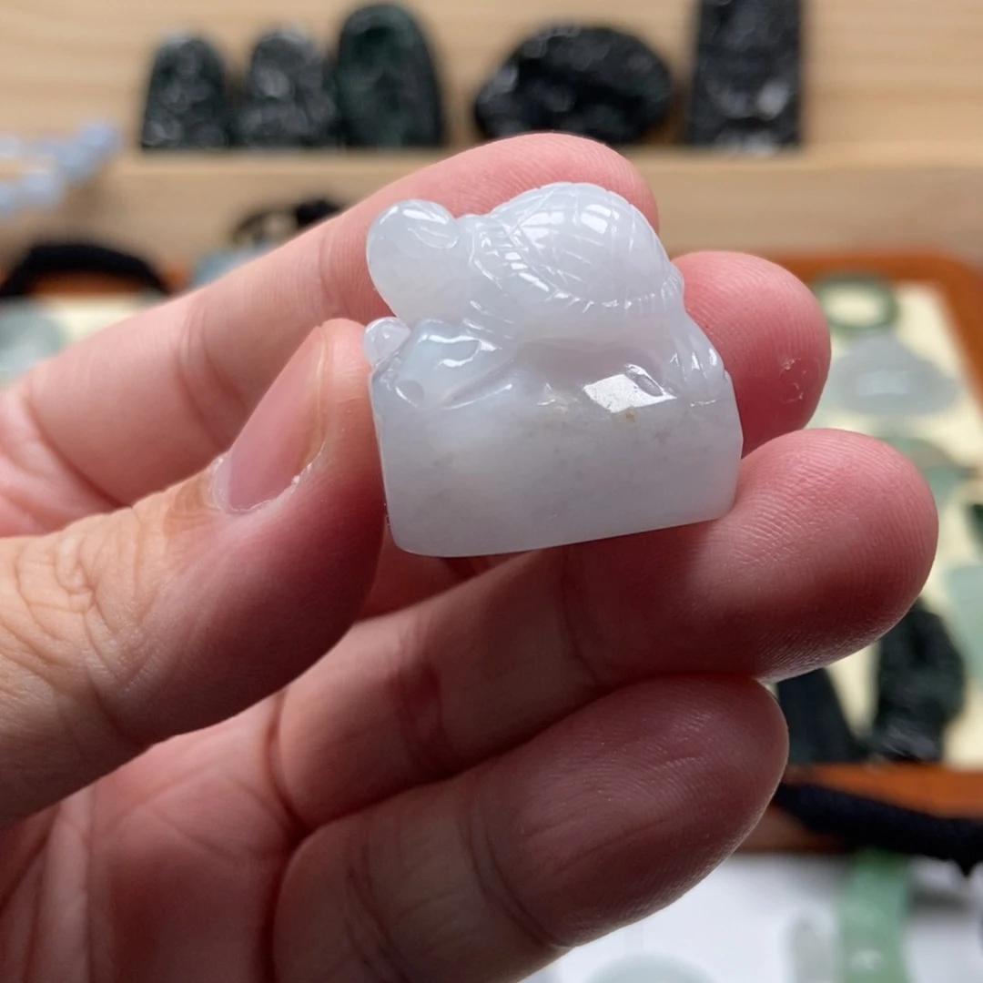 翡翠未镶嵌颈饰龟天然缅甸ａ货翡翠男女礼物高级感