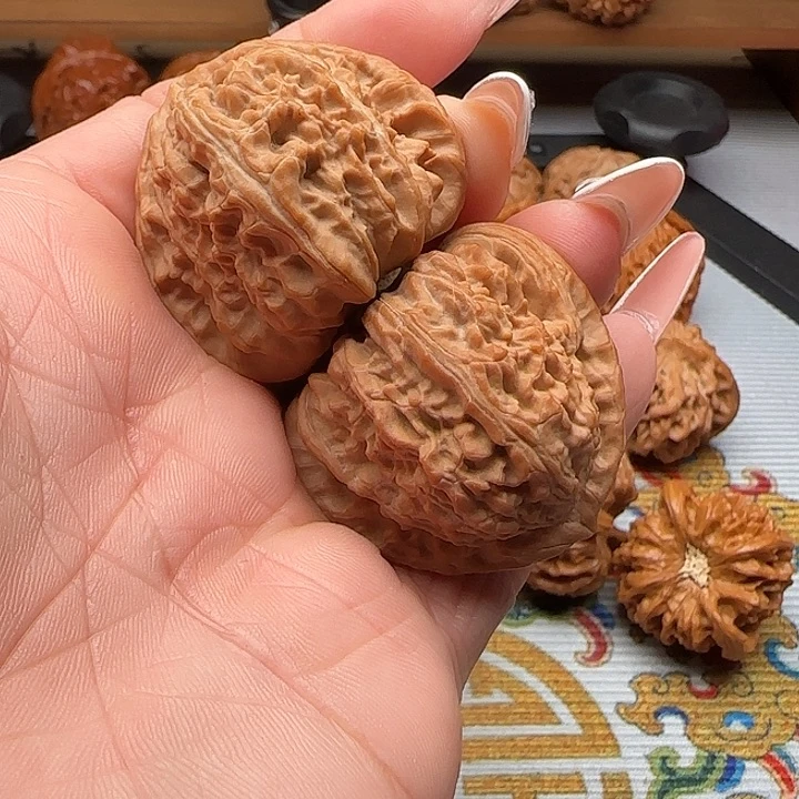 把件文玩核桃原装三角白