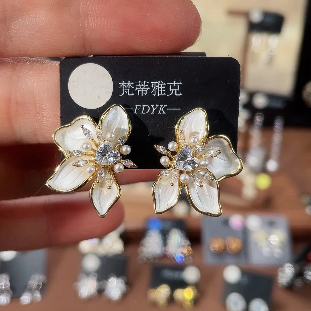 合金925银锆石梵817