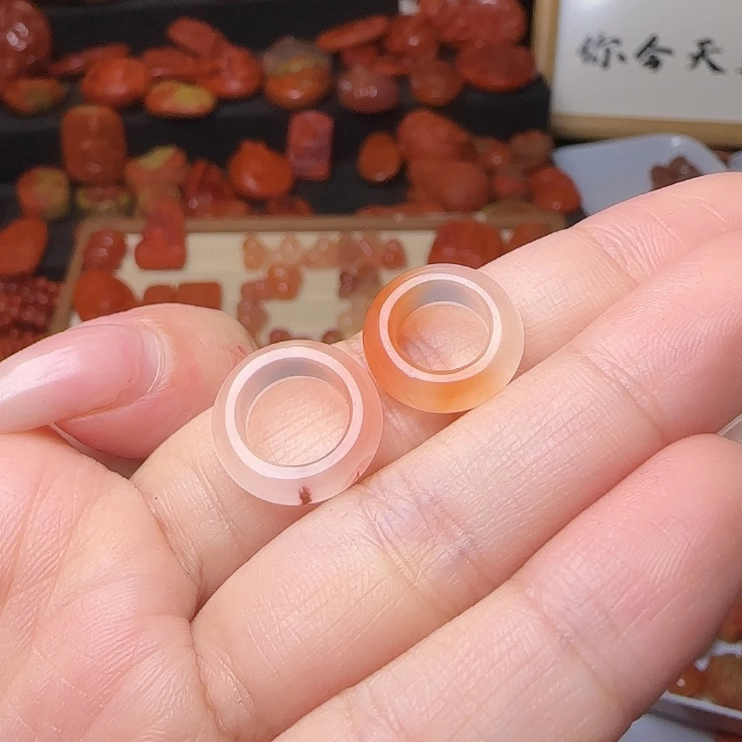 南红玛瑙未镶嵌颈饰