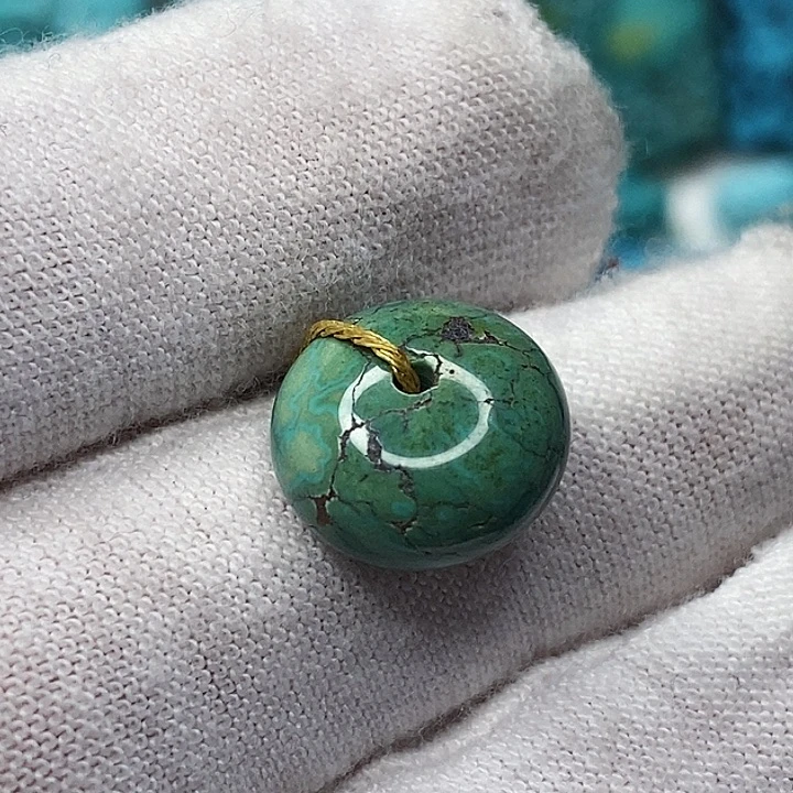 未镶嵌绿松石天然原矿 带武汉地大证书