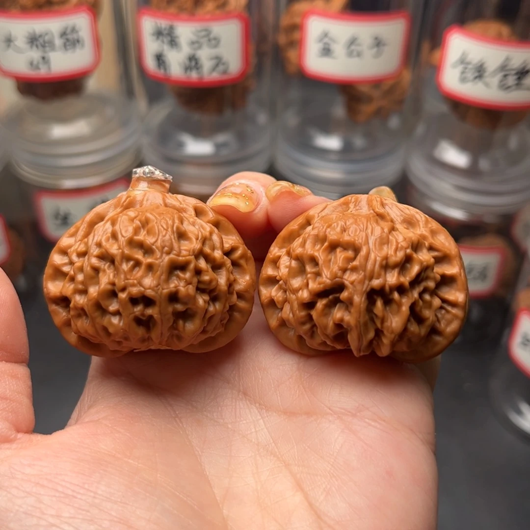 文玩核桃把件老树宫灯