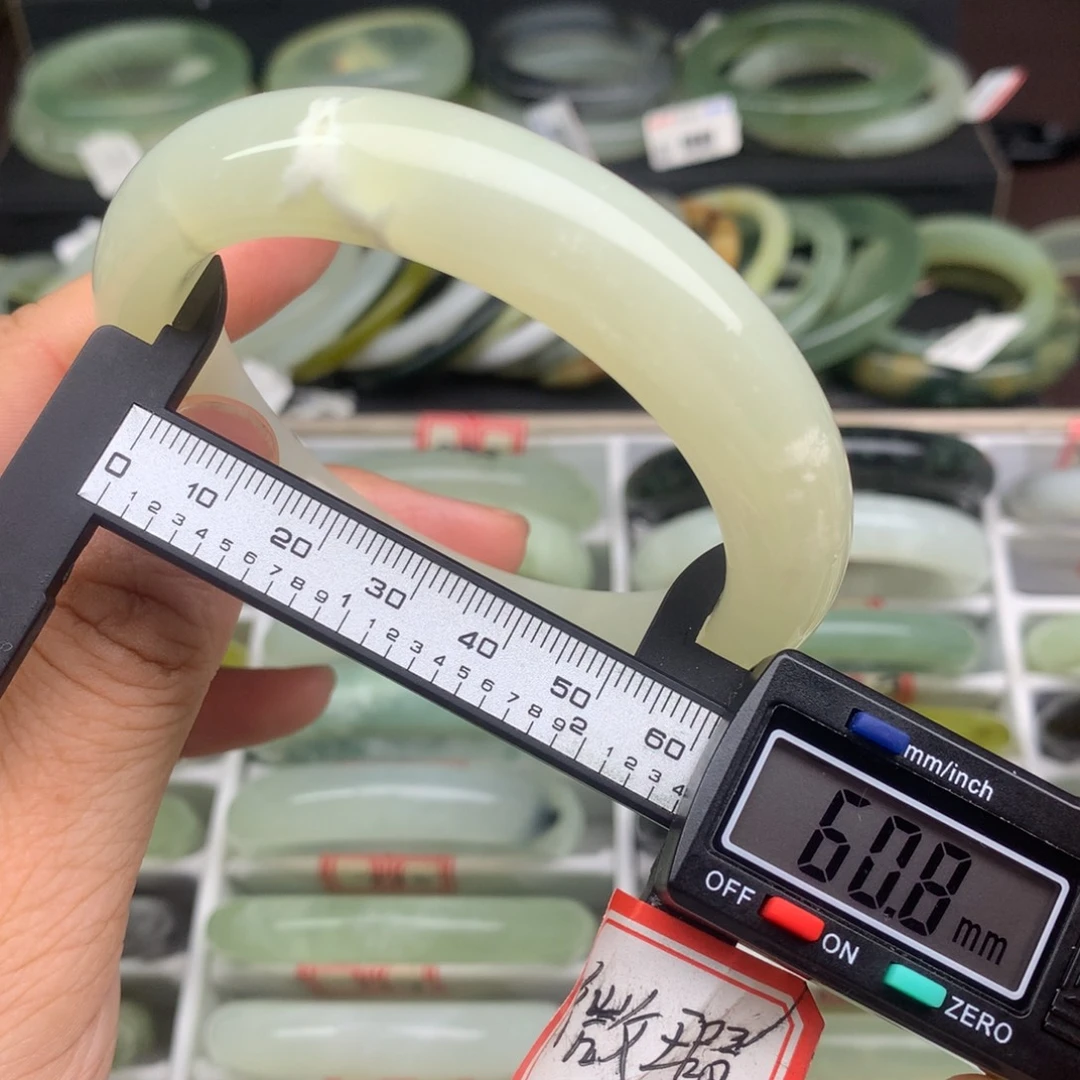 未镶嵌蛇纹石玉手镯799