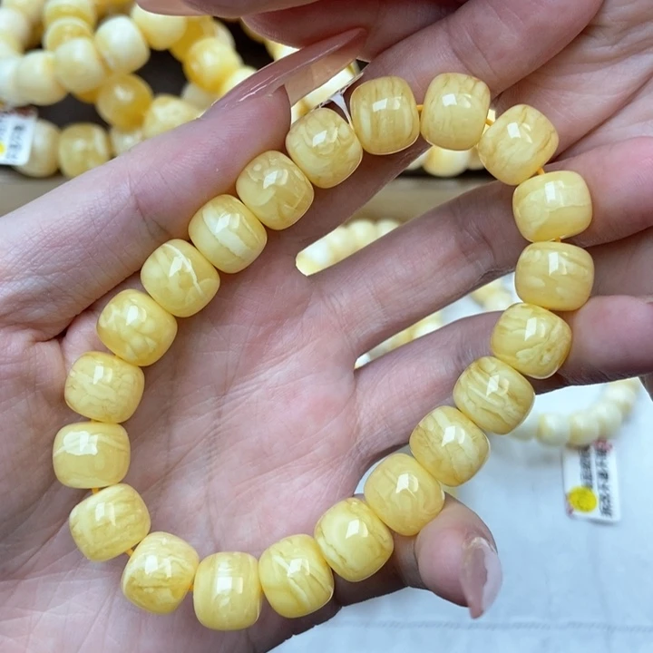 琥珀未镶嵌珠宝奇石11