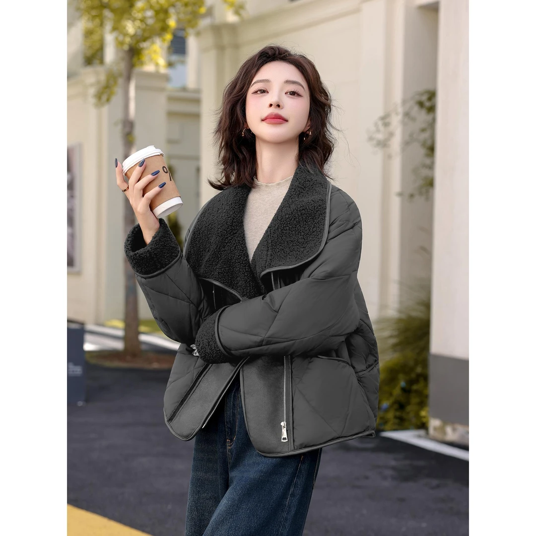 品牌精选时尚衣2025新款保暖短款女宽松型韩版冬季拼色抗寒修身