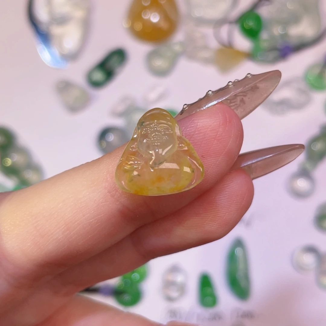 翡翠未镶嵌颈饰裸石