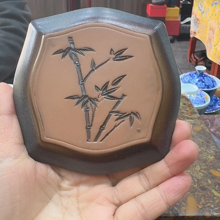 陶烧壶承一个，瓷
