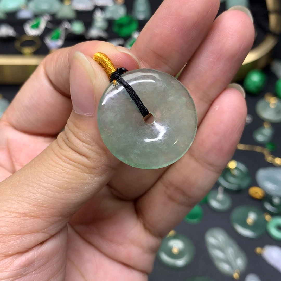 吊坠(不含链)未镶嵌翡翠有纹裂