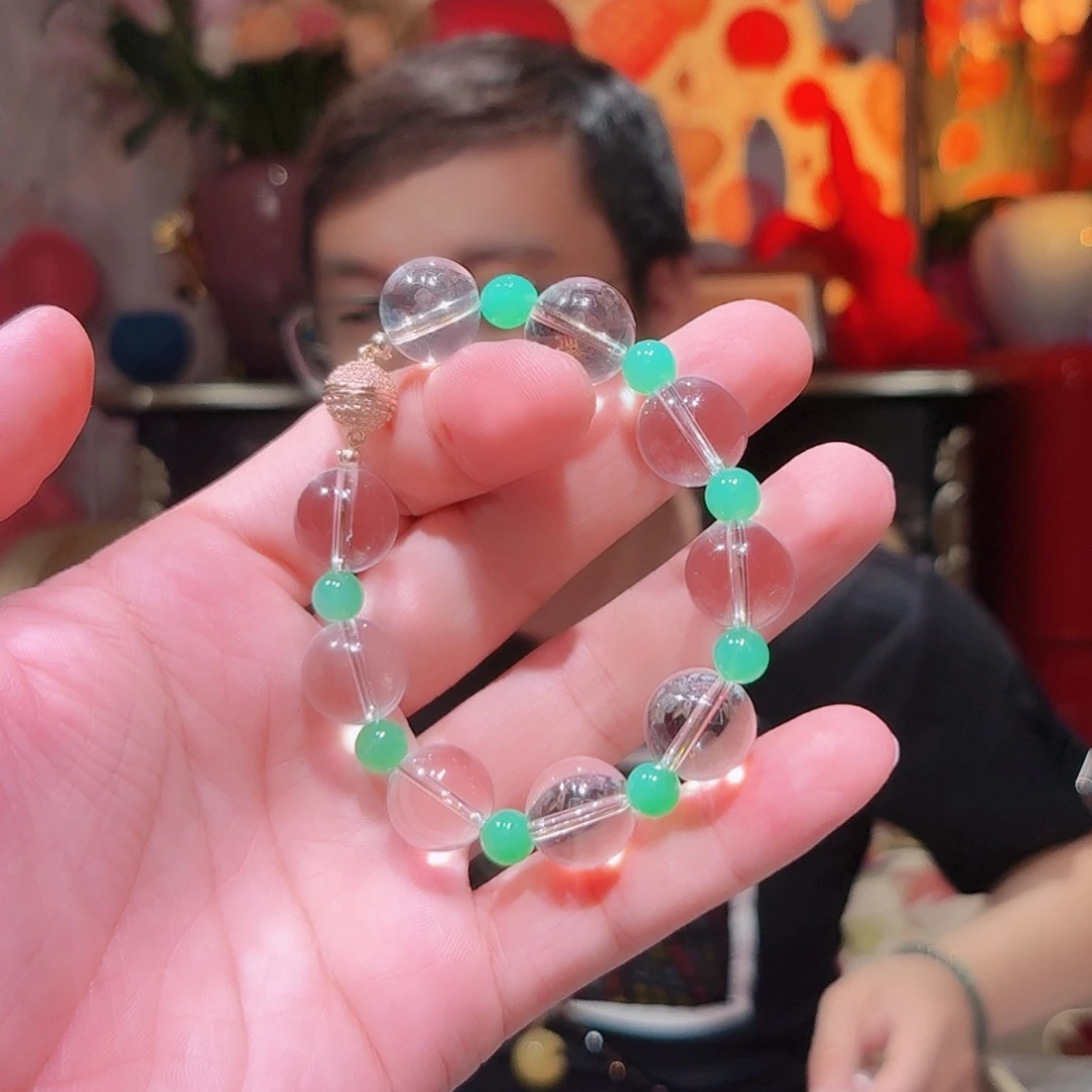 水晶手串未镶嵌宇手串