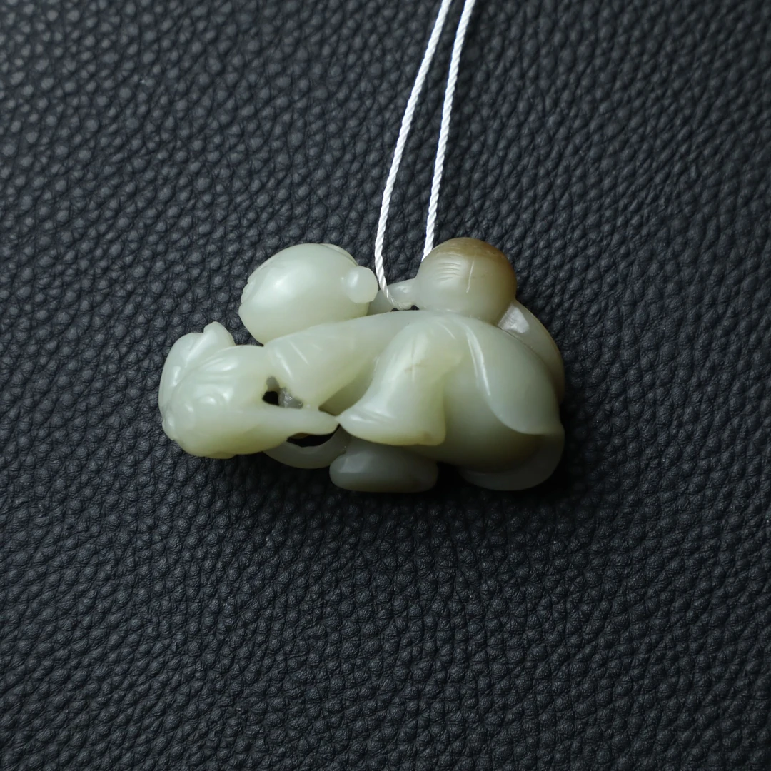 TCWWA07390清晚和田白玉欢喜童子把件