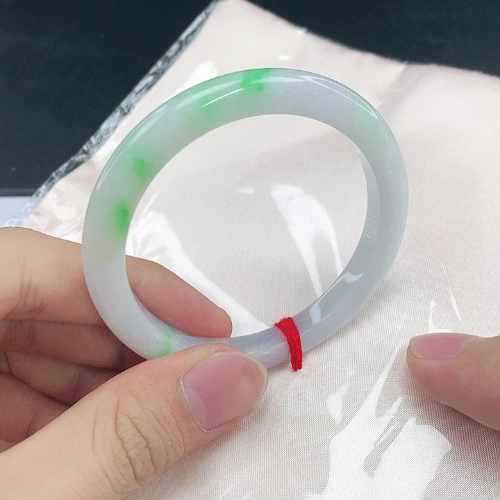 翡翠未镶嵌手镯圈54。04221