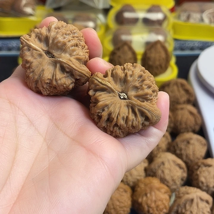 小***菜吊坠桃核南疆石……