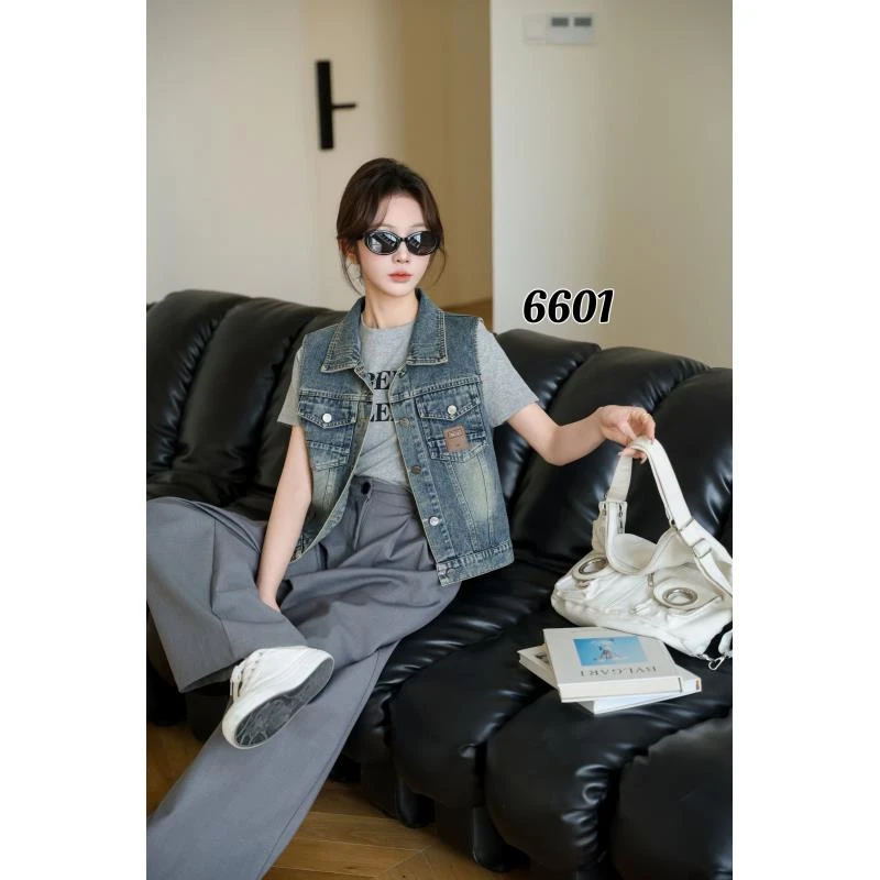HHY6601（聚水潭）春季新款牛仔复古版设计感休闲百搭女士马甲
