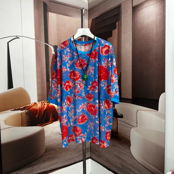 红蓝玫瑰大码女装夏装200斤洋气时尚碎花胖mm宽松显瘦短袖T恤衫