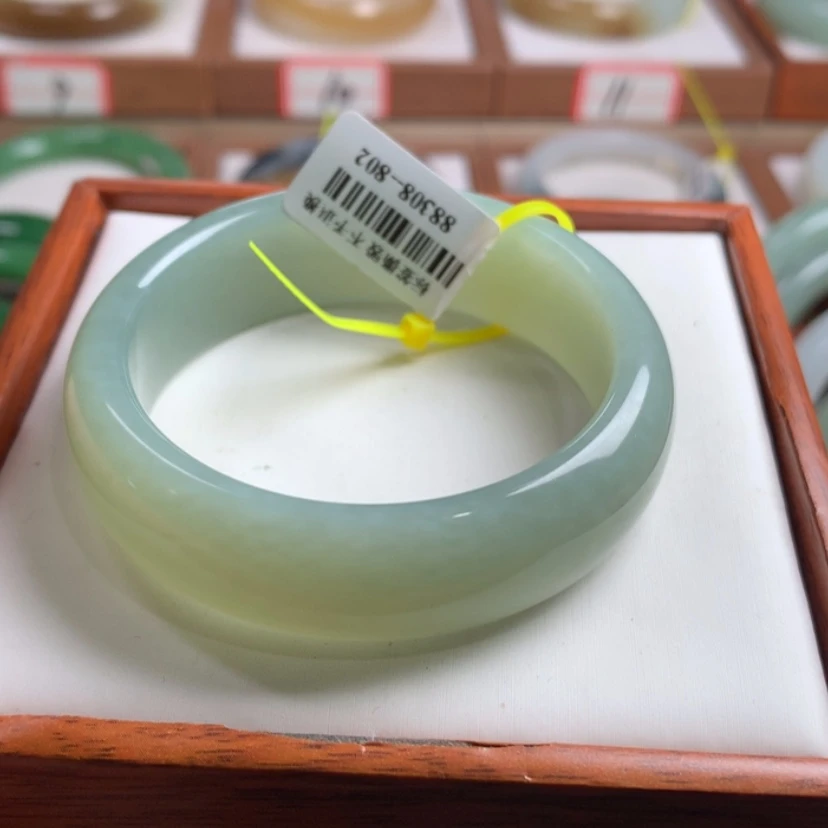 【闪购商品】和田玉手镯未镶嵌52.5