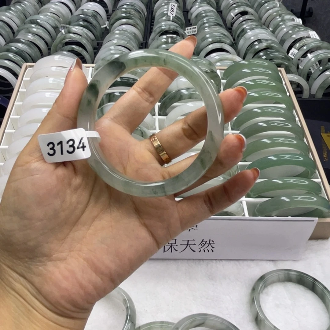 未镶嵌手镯石英质玉3134
