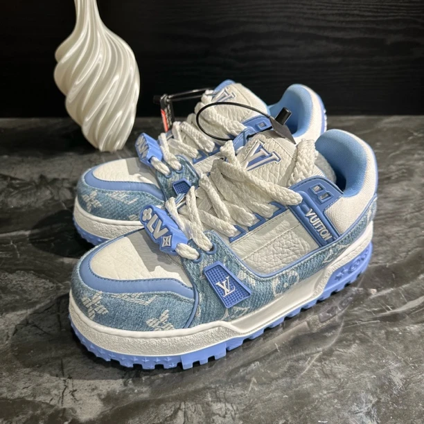 99新 LouisVuitton/路易威登 37.5码/牛仔胖丁Trainer板鞋