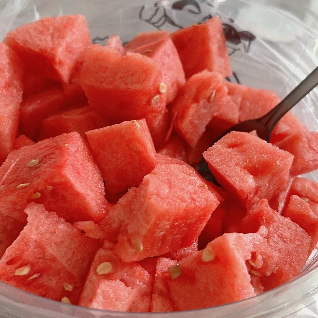 果切李明星甜西瓜一半毛重5斤左右