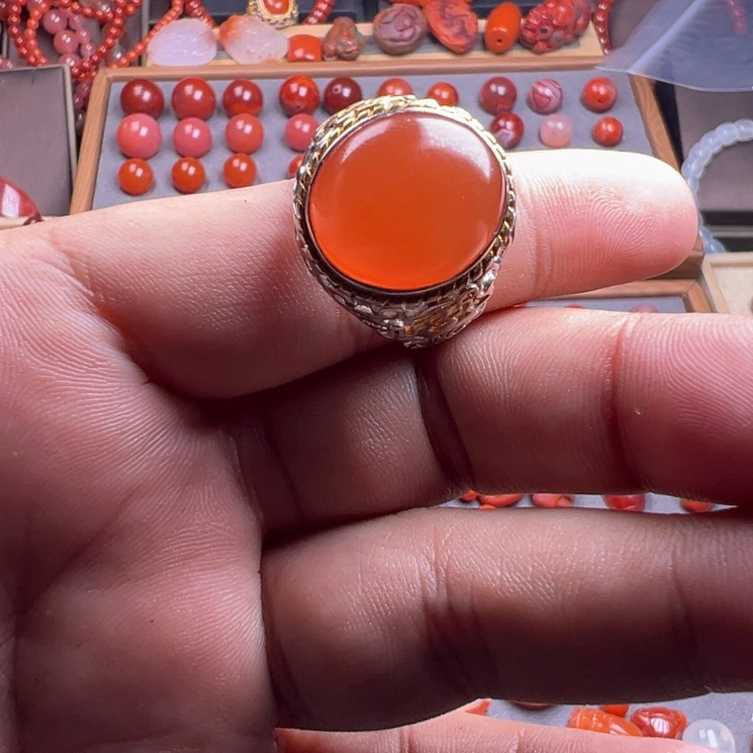 爱***糖南红玛瑙未镶嵌珠宝奇石