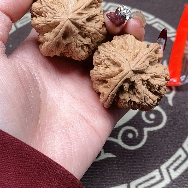 文玩核桃吊坠粗筋全品46