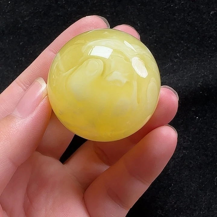 大***地蜜蜡未镶嵌珠宝奇石38.9-33.3