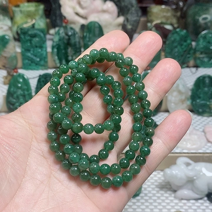 未镶嵌独山玉颈饰